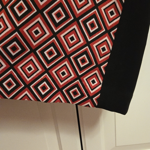 Geometric Patterned Dress - Picture 7 of 7